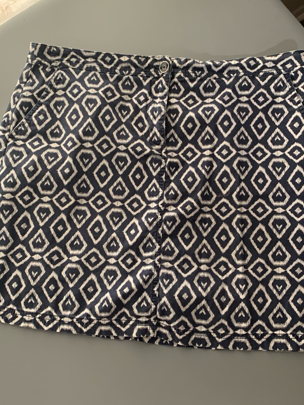 Karen Scott Navy and White Geometric Mini Skirt